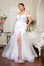 Load image into Gallery viewer, Sweethearted Embroidered Spaghetti Strap Wedding Gown w/ Lace Lining
