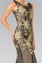 Load image into Gallery viewer, Sleeveless Floor-Sweeping Long Dress
