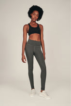 Load image into Gallery viewer, the classic legging
